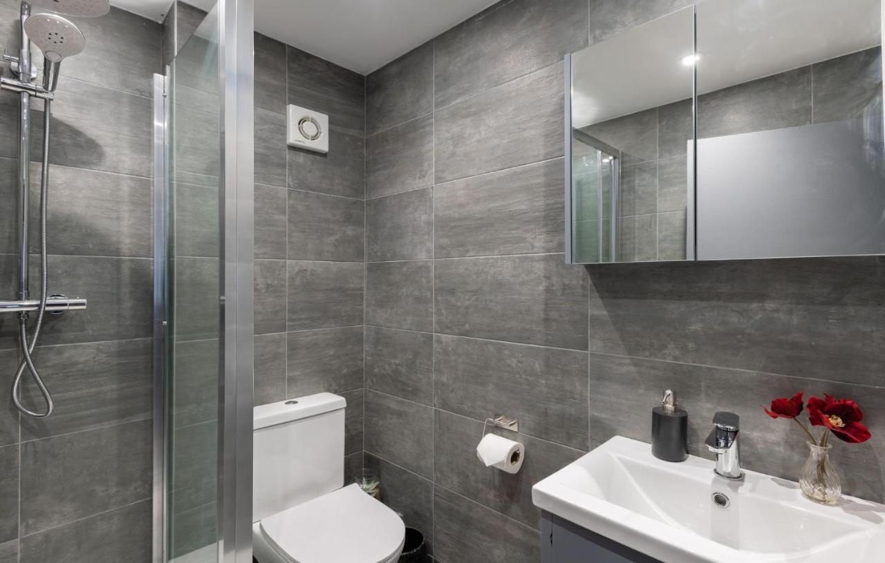 Spacious And Modern 4 Bed Apartment Next To Borough Station Londen Buitenkant foto