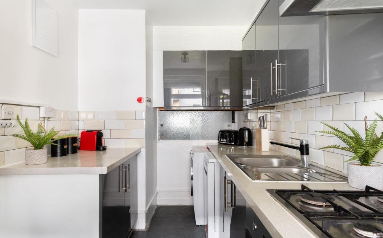 Spacious And Modern 4 Bed Apartment Next To Borough Station Londen Buitenkant foto